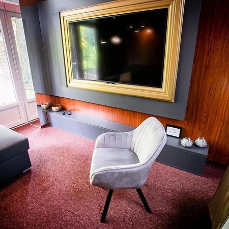 Motel1- A Megfizetheto Luxus! Dunaújváros エクステリア 写真