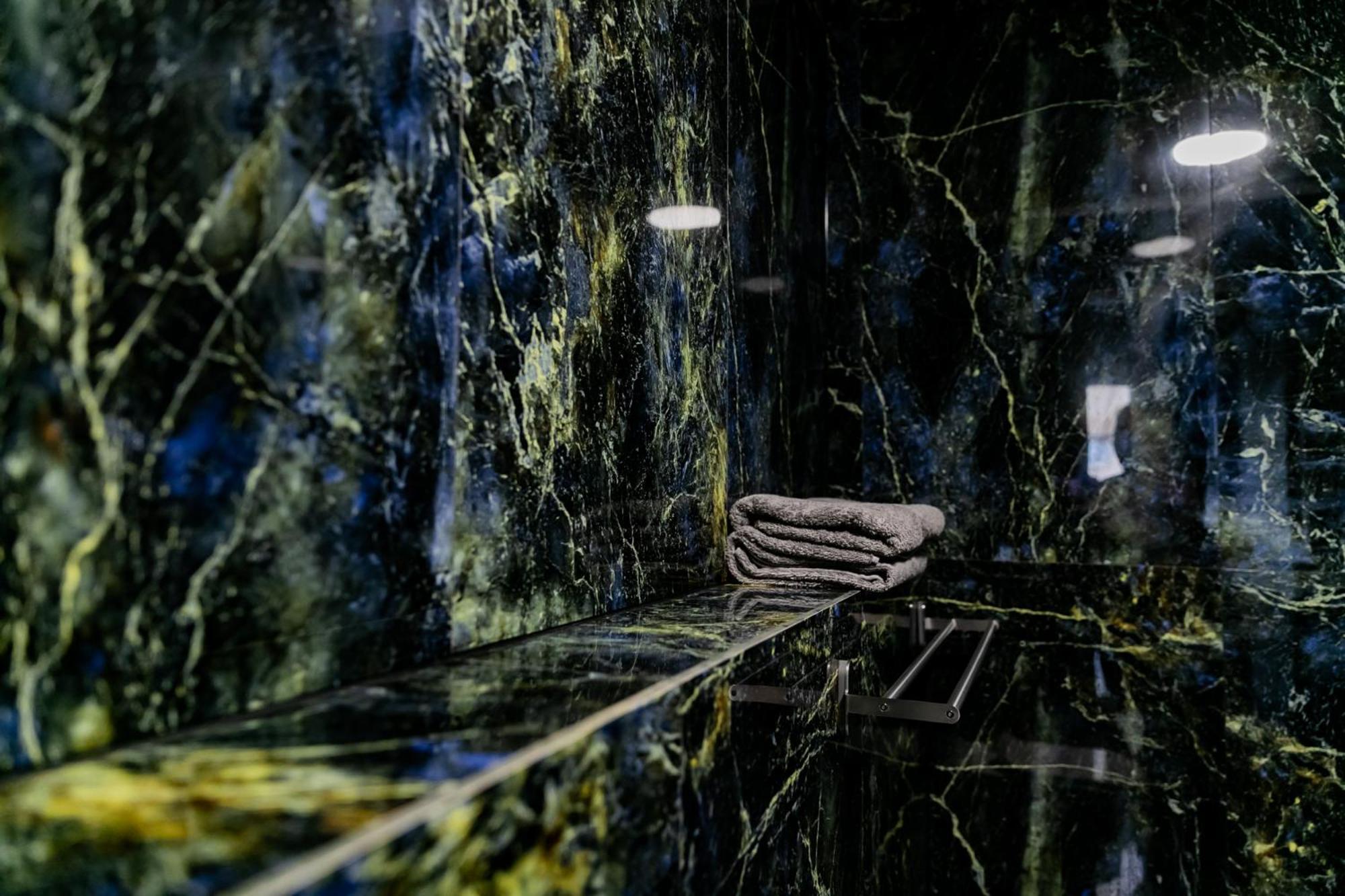 Motel1- A Megfizetheto Luxus! Dunaújváros エクステリア 写真